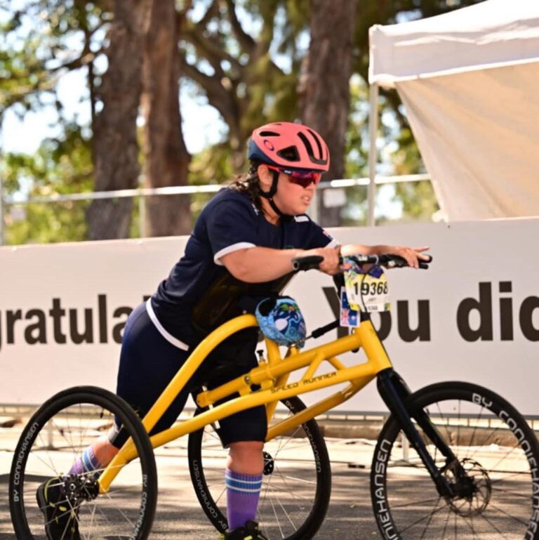 a woman frame running